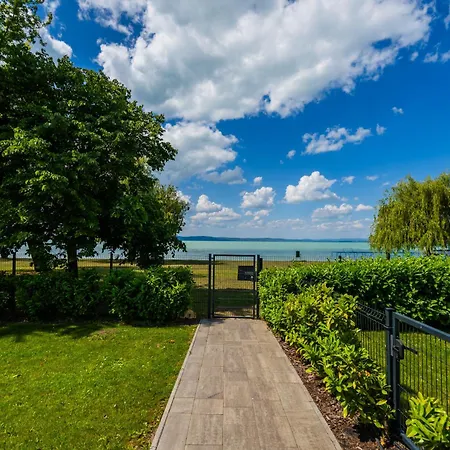 Myflat Coral Premium Apartment シオーフォク